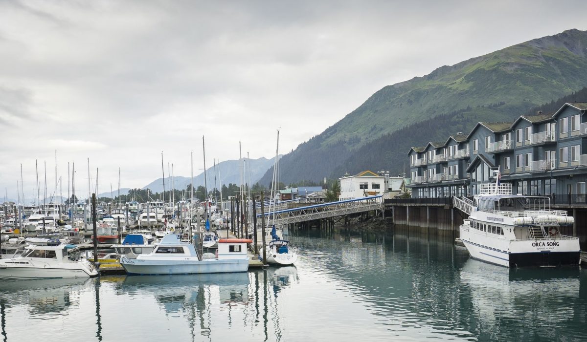 Harbor 360 Hotel and Seward Small Boat Harbor